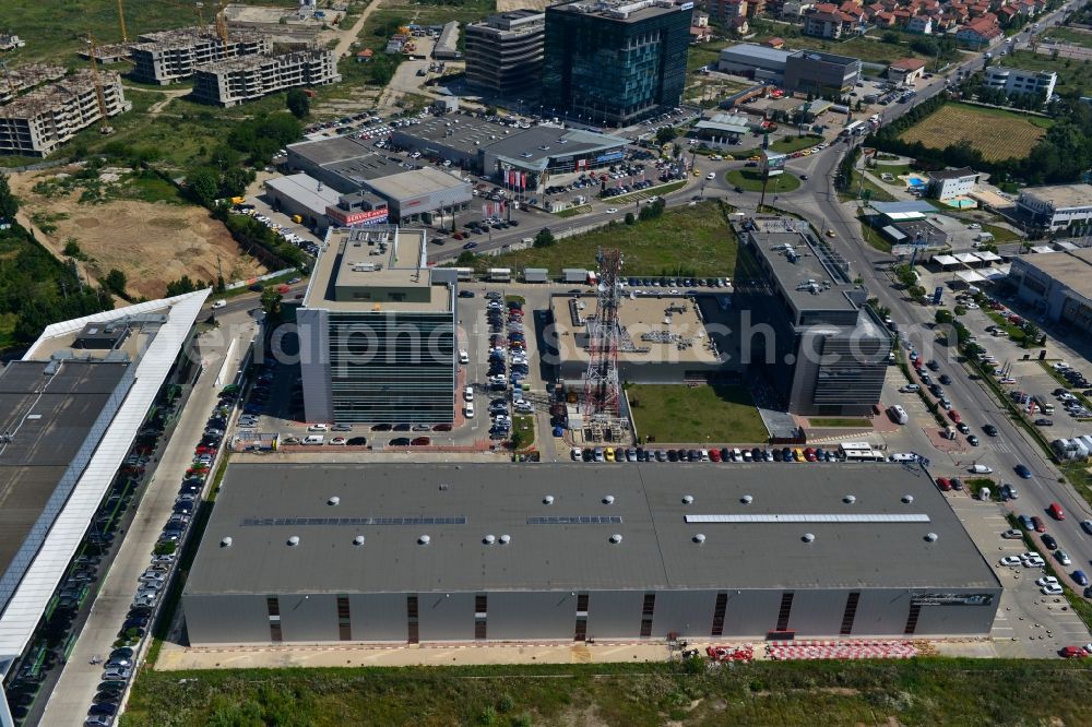 Bukarest from the bird's eye view: View of the office and commercial building complex Pipera 1-2 in Bucharest, Romania. The property on the street Pipera-Tunari Blvd. is a project of IMMOFINANZ AG. The company vodafone is anchor tenant