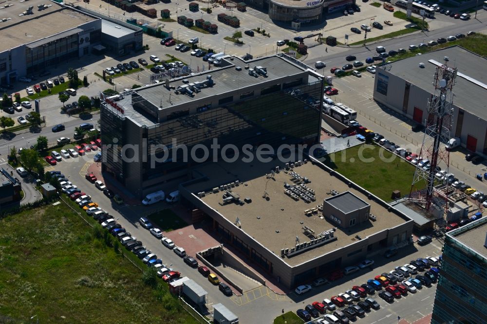 Bukarest from the bird's eye view: View of the office and commercial building complex Pipera 1-2 in Bucharest, Romania. The property on the street Pipera-Tunari Blvd. is a project of IMMOFINANZ AG. The company vodafone is anchor tenant