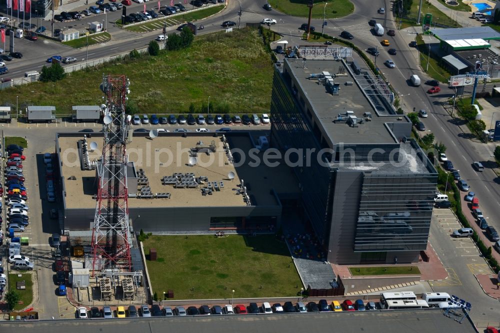 Bukarest from the bird's eye view: View of the office and commercial building complex Pipera 1-2 in Bucharest, Romania. The property on the street Pipera-Tunari Blvd. is a project of IMMOFINANZ AG. The company vodafone is anchor tenant