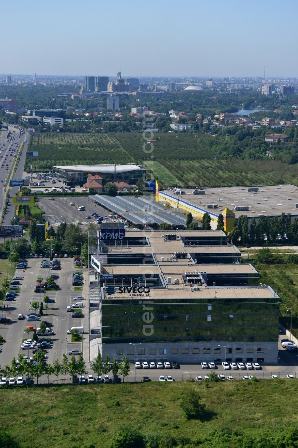 Bukarest from above - View of the office and commercial building complex Victoria Business Park in Bucharest in Romania. It is anchored by the accounting firm KPMG. The property on the highway Bucuresti-Ploiesti soseaua is a project of IMMOFINANZ AG