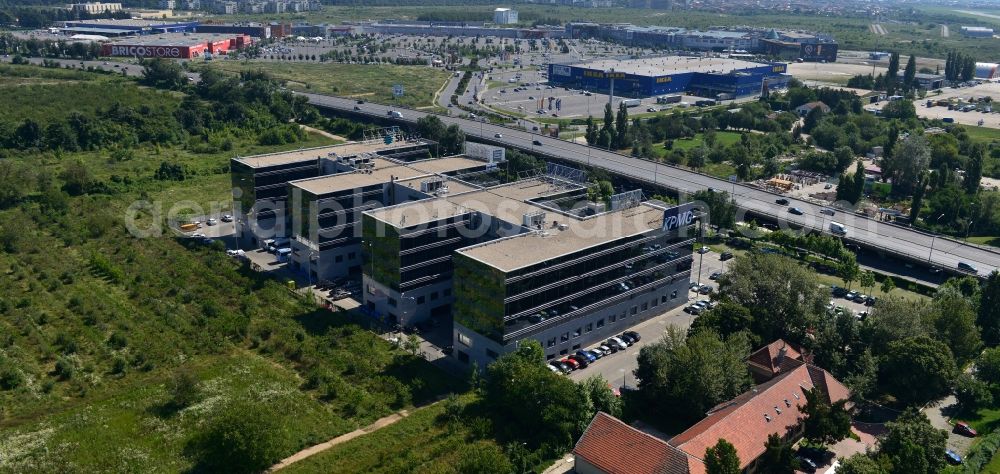 Bukarest from the bird's eye view: View of the office and commercial building complex Victoria Business Park in Bucharest in Romania. It is anchored by the accounting firm KPMG. The property on the highway Bucuresti-Ploiesti soseaua is a project of IMMOFINANZ AG