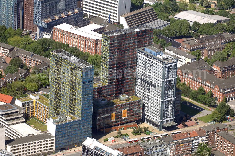 Hamburg from the bird's eye view: Blick auf Büro- und Geschäftsgebäude in Sankt Georg, Anschrift: Beim Strohhause 17-31. Ansprechpartner: CORPUS SIREO, Asset Management GmbH, An der Welle 3, 60322 Frankfurt am Main, Tel. +49(0)69 48005 0, Fax +49(0)69 48005 102, Email: frankfurt@corpussireo.com; u.a. befindet sich hier die Niederlassung Hamburg von IBM Kontakt: Beim Strohhause 17, Tel. +49(0)40 6389 0, Fax +49(0)40 6389 4711, 20026 Hamburg