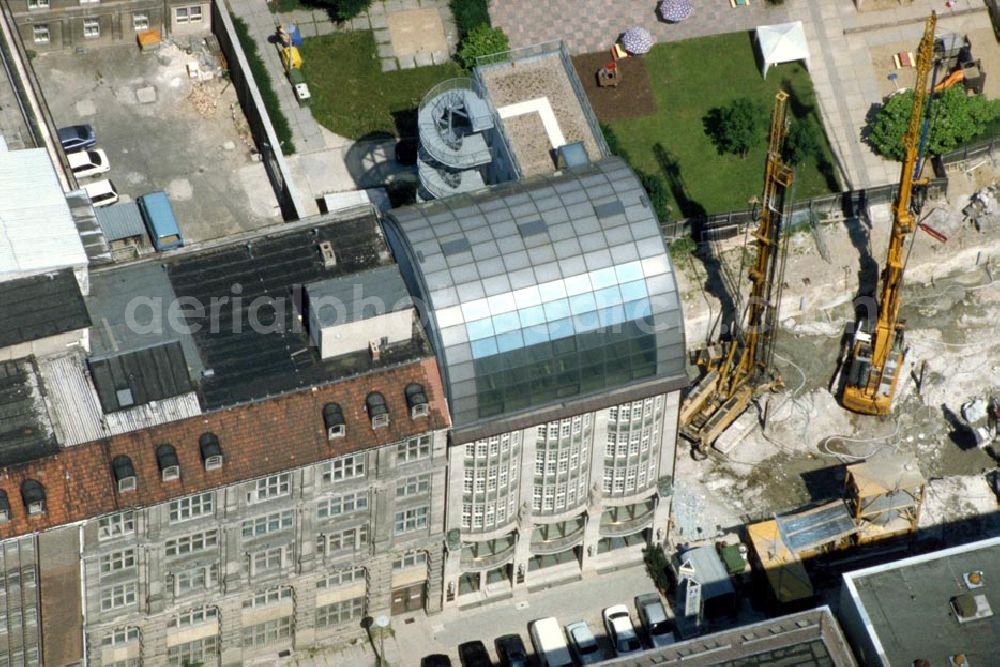 Aerial image Berlin / Mitte - Büro- und Geschäftsgebäude Jägerstr. in Berlin / Mitte 1995