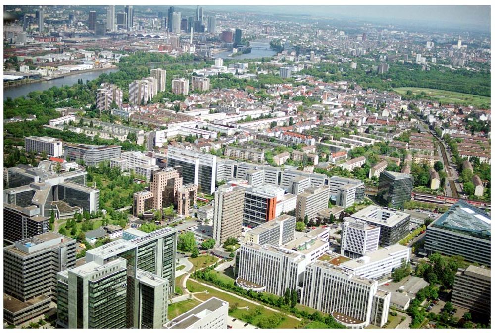 Frankfurt Niederrad from the bird's eye view: Büro- und Geschäftshaus der DIFA an der Saonestraße 3 in Frankfurt- Niederrad