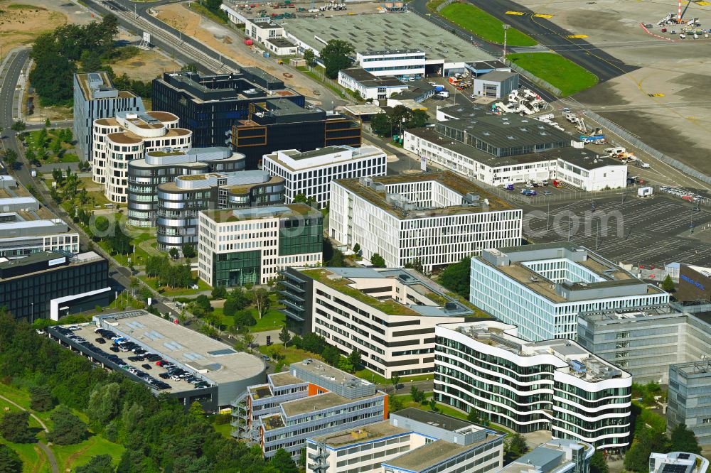 Aerial image Düsseldorf - Office and commercial building ensemble with the F101 - Airport City Duesseldorf between Flughafenstrasse and Klaus-Bungert-Strasse in the Lohausen district of Duesseldorf in the Ruhr area in the federal state of North Rhine-Westphalia, Germany