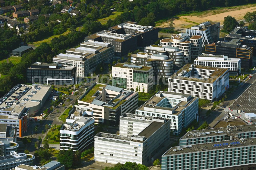 Aerial image Düsseldorf - Office and commercial building ensemble with the F101 - Airport City Duesseldorf between Flughafenstrasse and Klaus-Bungert-Strasse in the Lohausen district of Duesseldorf in the Ruhr area in the federal state of North Rhine-Westphalia, Germany