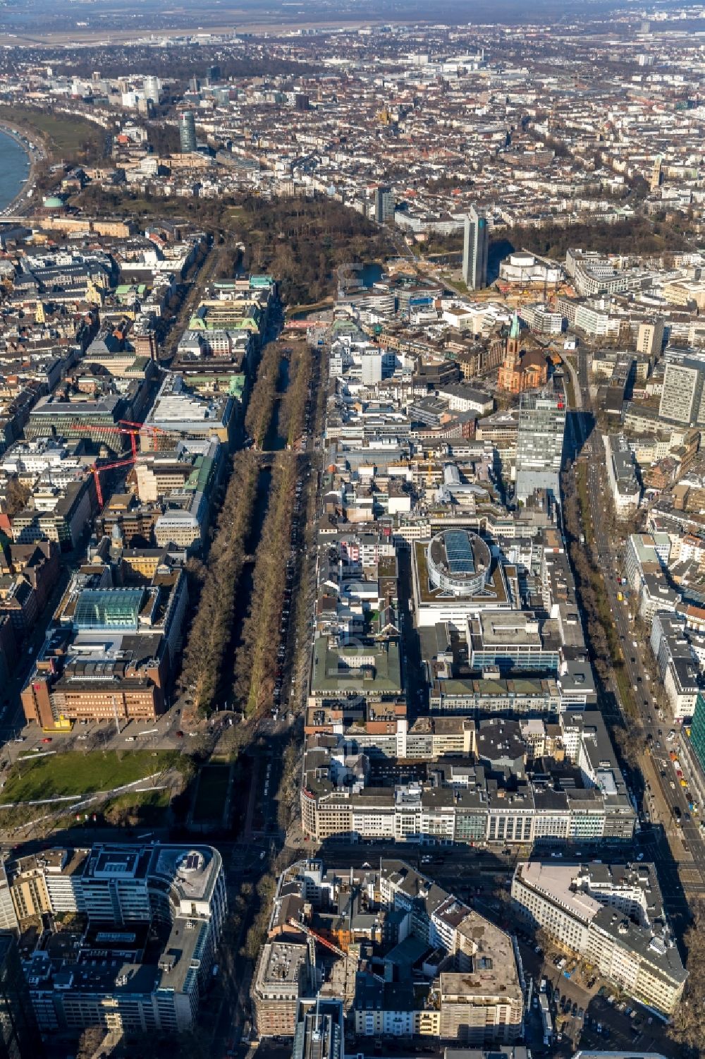 Düsseldorf from above - Office building - Ensemble along the Berliner Allee - Koenigsallee in Duesseldorf in the state North Rhine-Westphalia, Germany