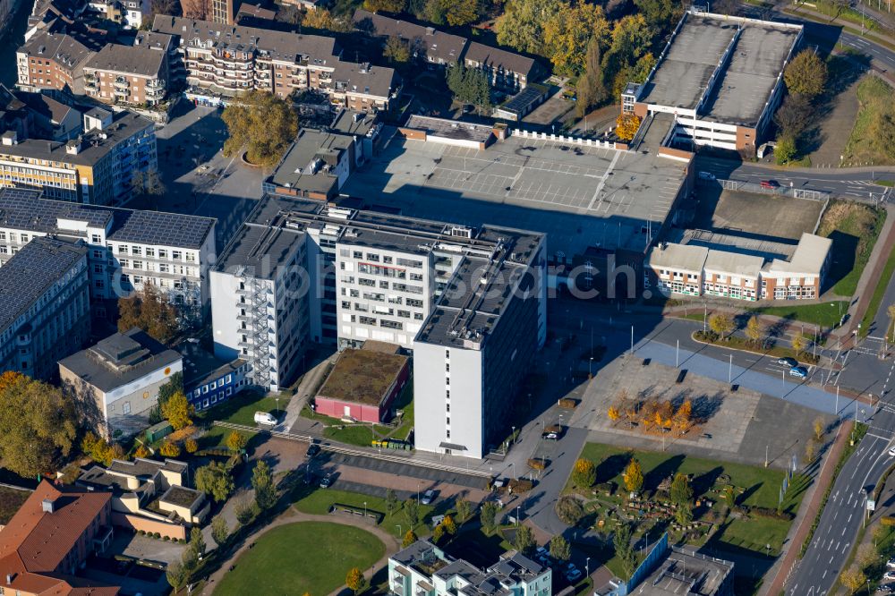 Oberhausen from the bird's eye view: Office building - Ensemble at Eugen-Zur-Nieden-Ring - Steinbrinkstrasse - Bahnhofstrasse in Oberhausen at Ruhrgebiet in the state North Rhine-Westphalia, Germany