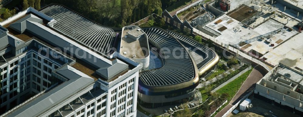 Boulogne-Billancourt from above - Office building - Ensemble on Quai Alphonse le Gallo in Boulogne-Billancourt in Ile-de-France, France