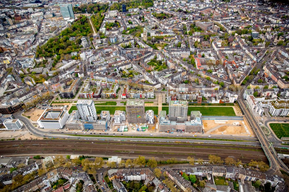 Aerial photograph Düsseldorf - Construction on Office building - Ensemble Le Quartier Central at the Toulouser Allee in the district city in Duesseldorf at Ruhrgebiet in the state North Rhine-Westphalia