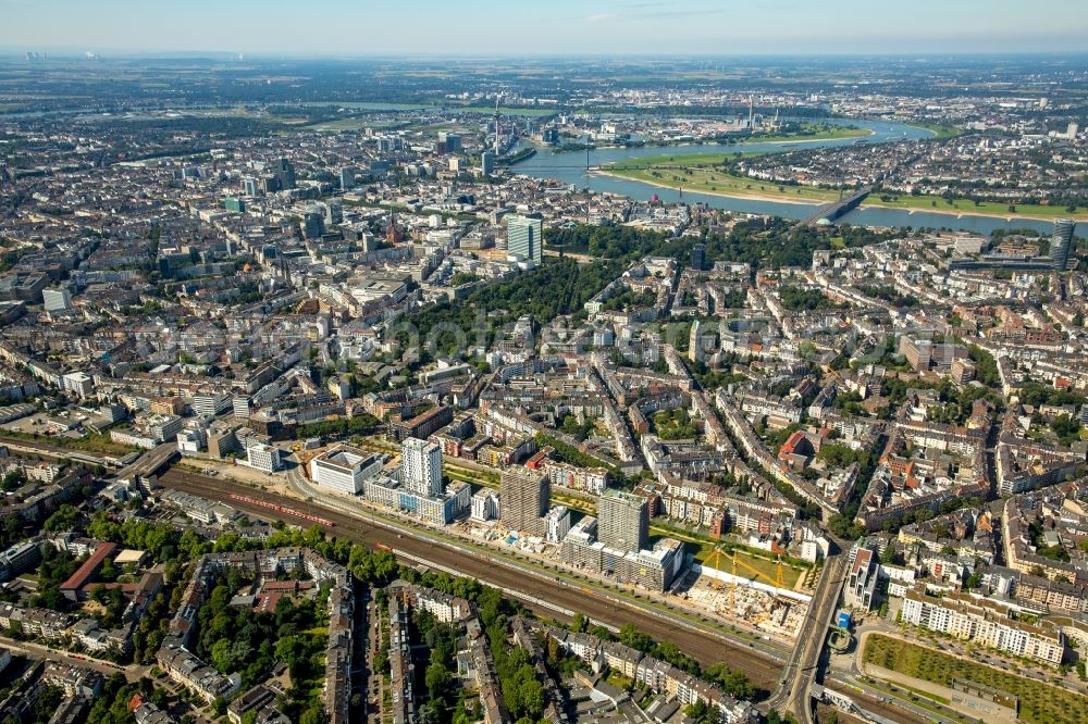 Düsseldorf from the bird's eye view: Construction on Office building - Ensemble Le Quartier Central in Duesseldorf in the state North Rhine-Westphalia