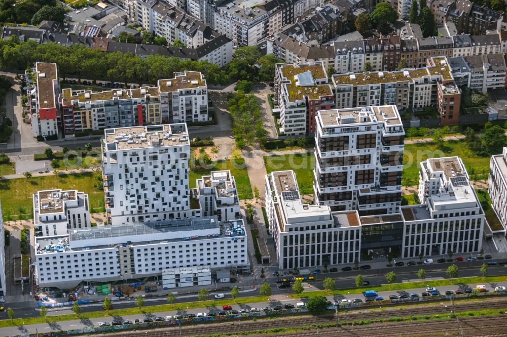 Aerial image Düsseldorf - Construction on Office building - Ensemble Le Quartier Central at the Toulouser Allee in the district city in Duesseldorf at Ruhrgebiet in the state North Rhine-Westphalia