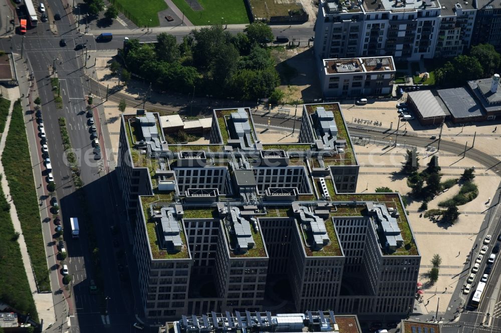 Aerial image Berlin - Office building - Ensemble DB Services GmbH & DB InfraGO AG Maschinenpool Mitte and DB InfraGO AG on Elisabeth-Schwarzhaupt-Platz in Berlin