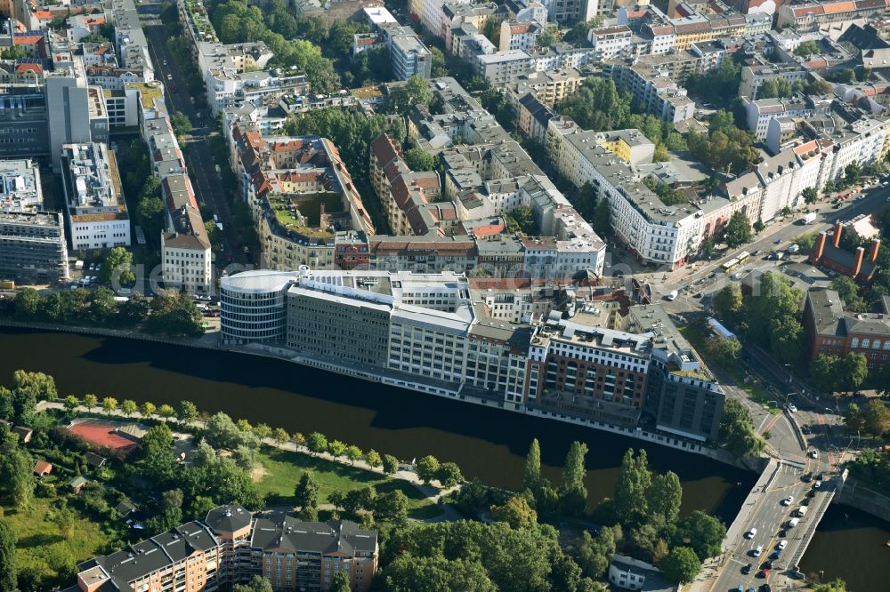 Berlin from the bird's eye view: Office building - Ensemble Spree-Forum in Alt-Moabtit in Berlin, Germany