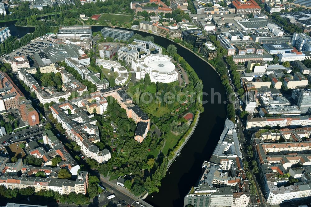 Aerial photograph Berlin - Office building - Ensemble Spree-Forum in Alt-Moabtit in Berlin, Germany