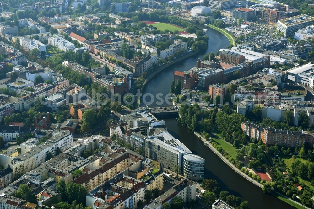 Berlin from the bird's eye view: Office building - Ensemble Spree-Forum in Alt-Moabtit in Berlin, Germany