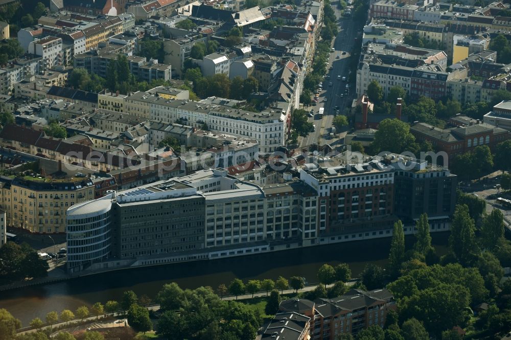 Aerial image Berlin - Office building - Ensemble Spree-Forum in Alt-Moabtit in Berlin, Germany