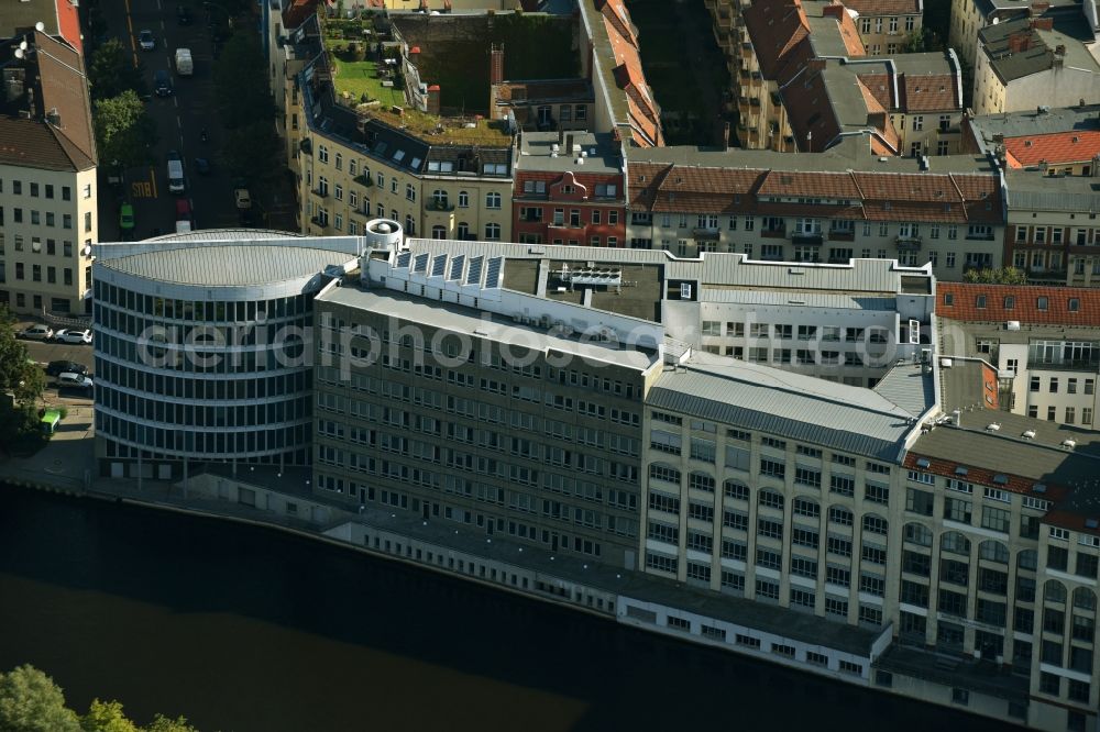 Aerial photograph Berlin - Office building - Ensemble Spree-Forum in Alt-Moabtit in Berlin, Germany