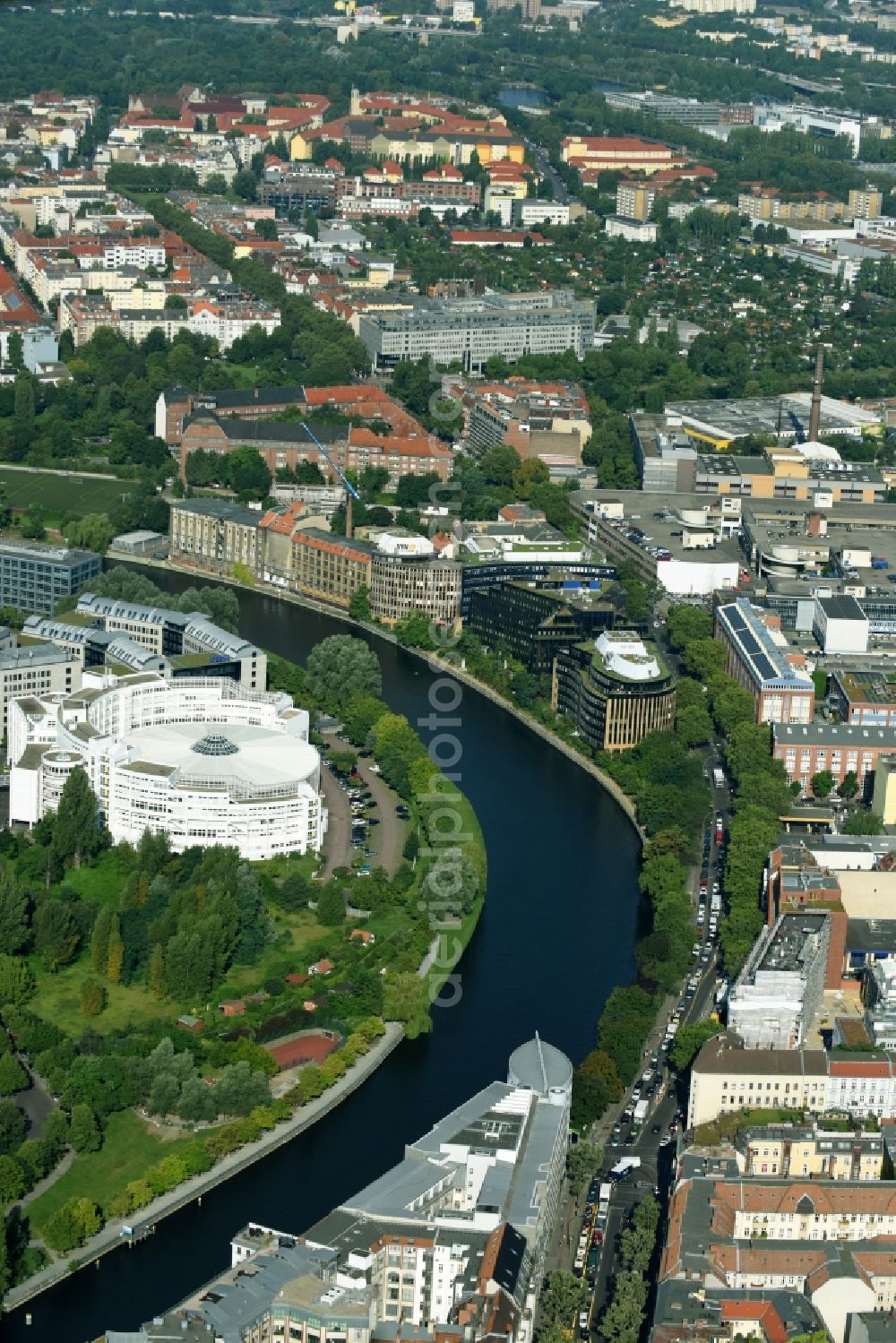 Aerial image Berlin - Office building - Ensemble Spree-Forum in Alt-Moabtit in Berlin, Germany