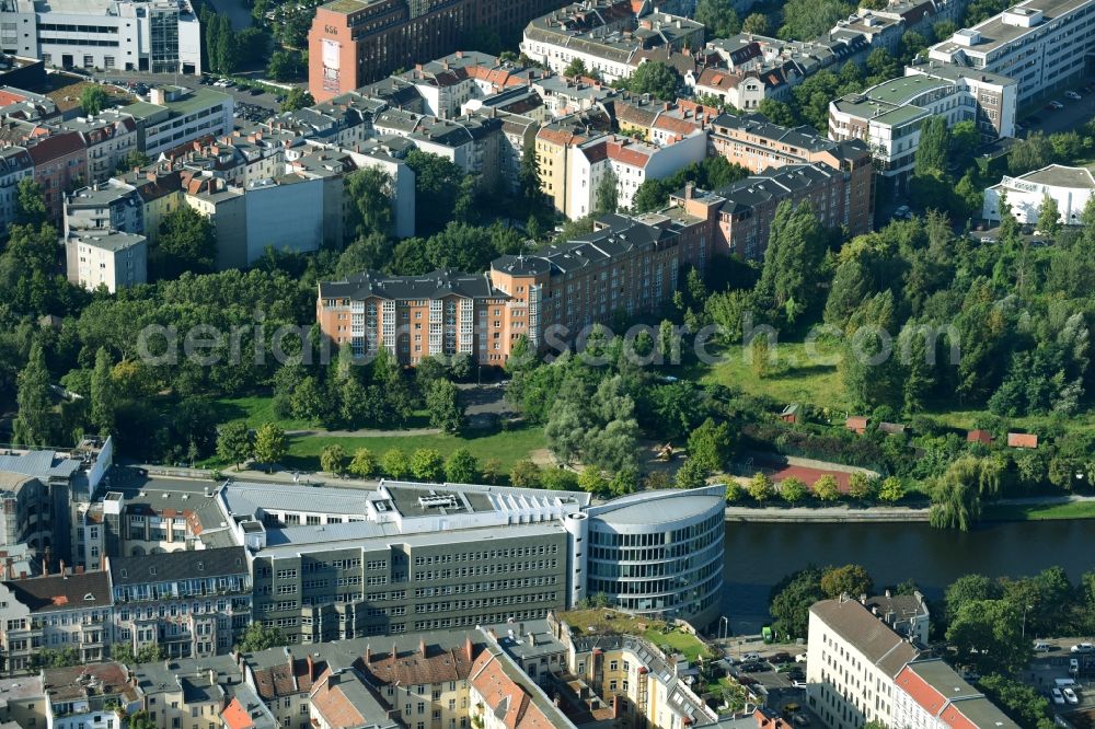 Aerial photograph Berlin - Office building - Ensemble Spree-Forum in Alt-Moabtit in Berlin, Germany