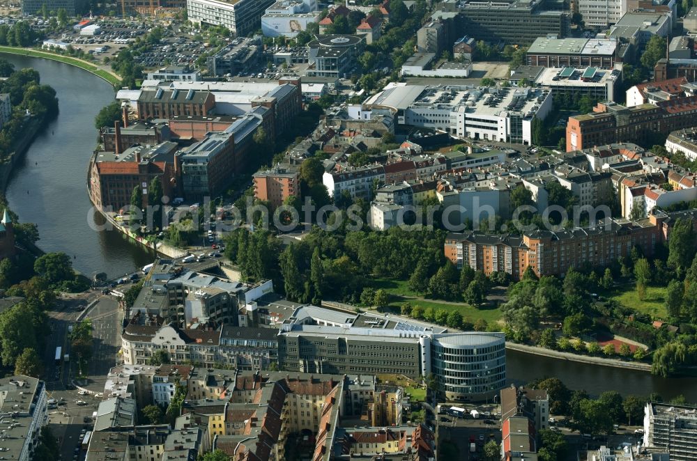 Berlin from the bird's eye view: Office building - Ensemble Spree-Forum in Alt-Moabtit in Berlin, Germany