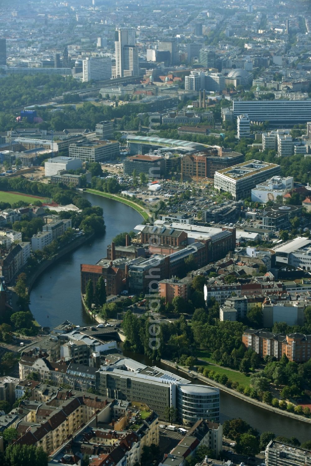 Aerial photograph Berlin - Office building - Ensemble Spree-Forum in Alt-Moabtit in Berlin, Germany