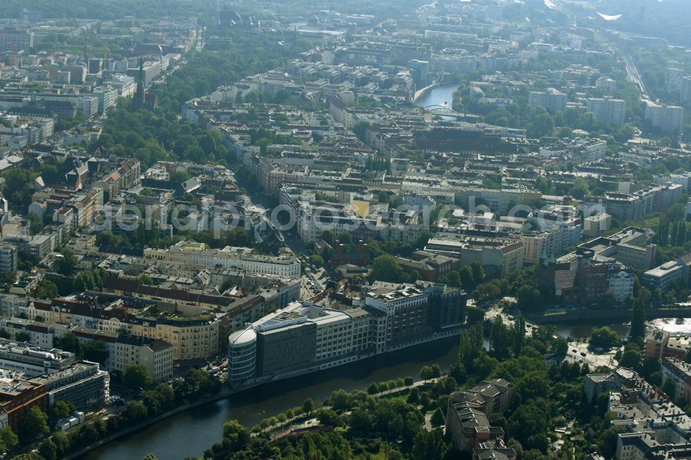 Aerial photograph Berlin - Office building - Ensemble Spree-Forum in Alt-Moabtit in Berlin, Germany