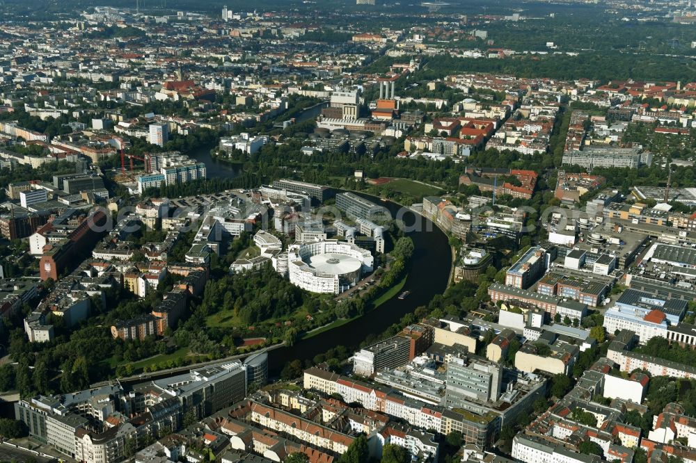 Aerial image Berlin - Office building - Ensemble Spree-Forum in Alt-Moabtit in Berlin, Germany