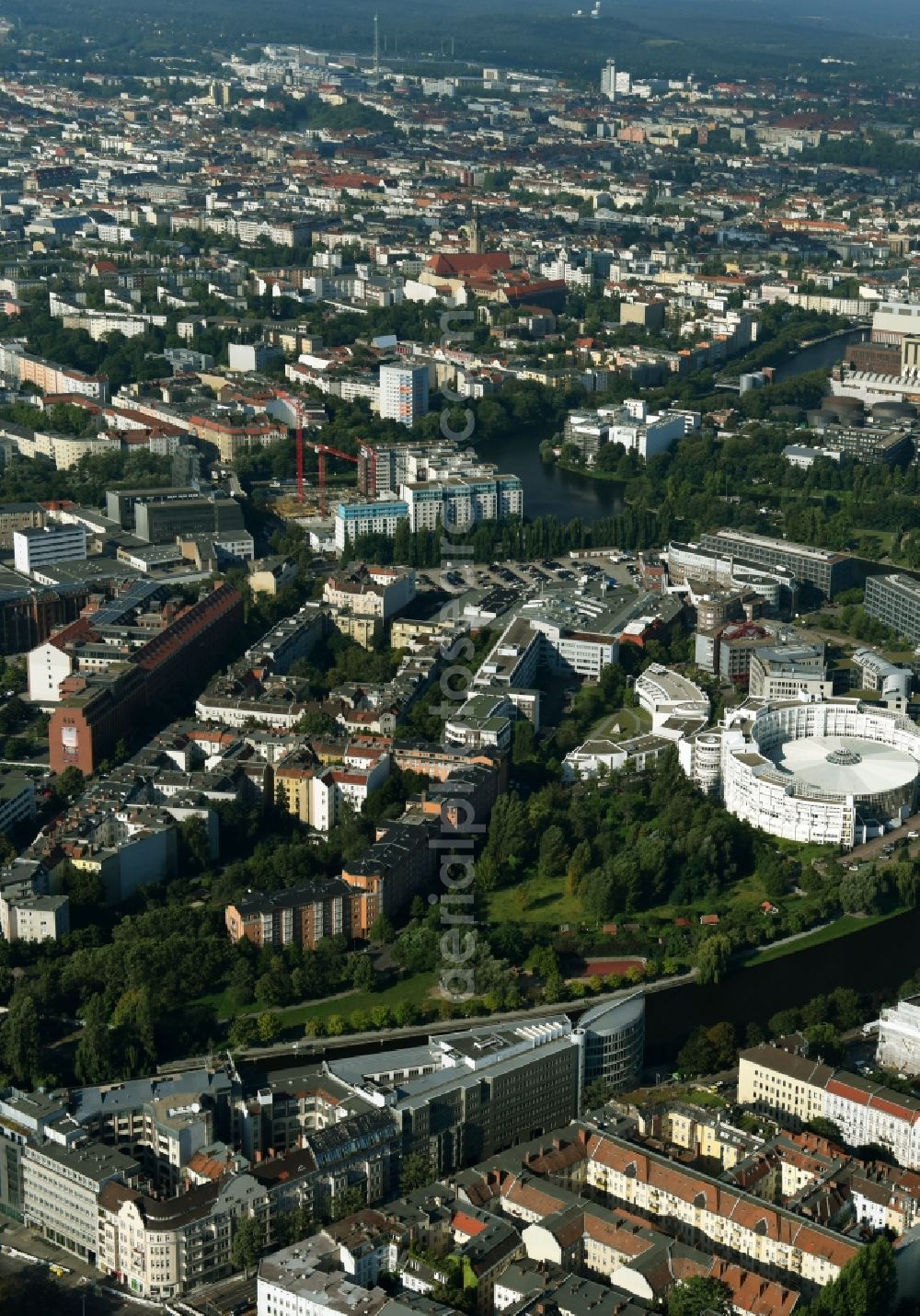 Aerial photograph Berlin - Office building - Ensemble Spree-Forum in Alt-Moabtit in Berlin, Germany