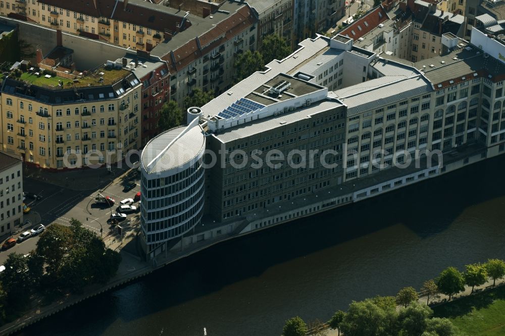 Berlin from the bird's eye view: Office building - Ensemble Spree-Forum in Alt-Moabtit in Berlin, Germany