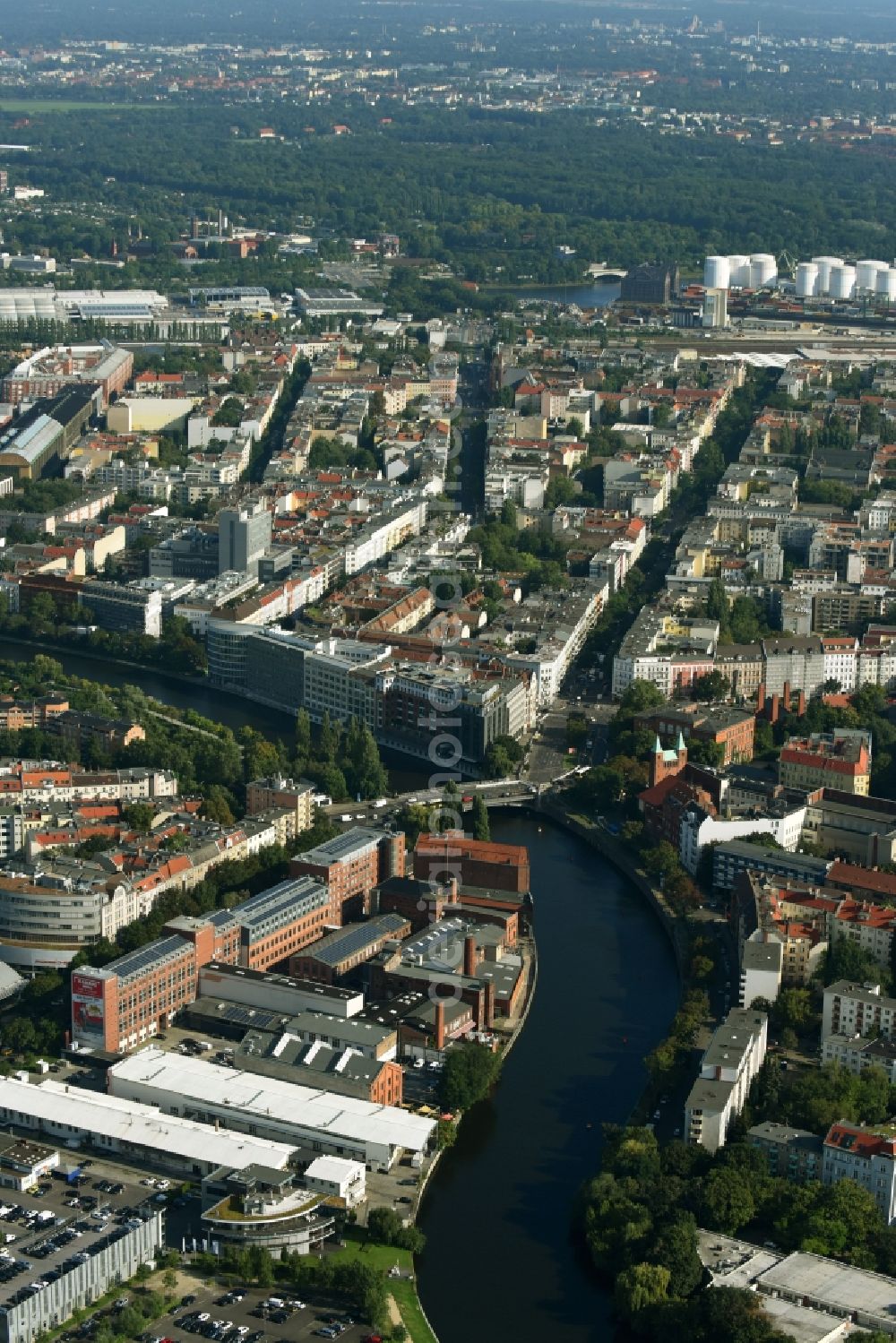 Aerial photograph Berlin - Office building - Ensemble Spree-Forum in Alt-Moabtit in Berlin, Germany