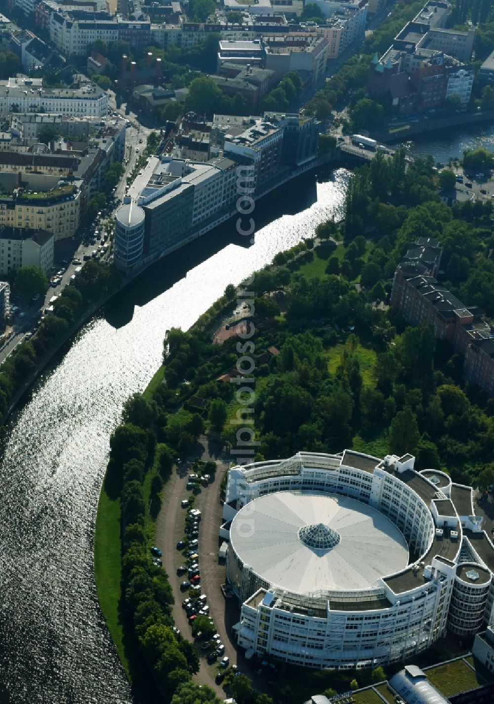 Aerial photograph Berlin - Office building - Ensemble Spree-Forum in Alt-Moabtit in Berlin, Germany