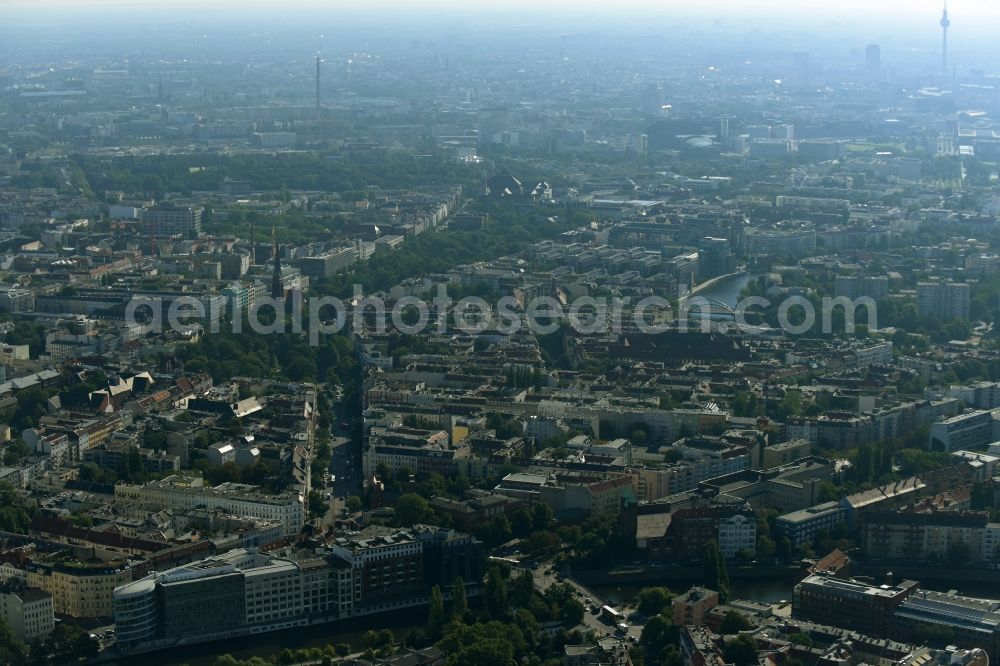 Berlin from the bird's eye view: Office building - Ensemble Spree-Forum in Alt-Moabtit in Berlin, Germany