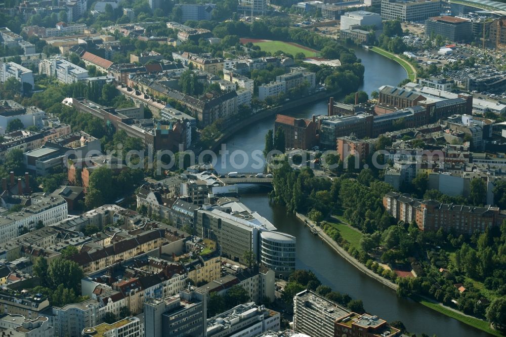 Aerial image Berlin - Office building - Ensemble Spree-Forum in Alt-Moabtit in Berlin, Germany