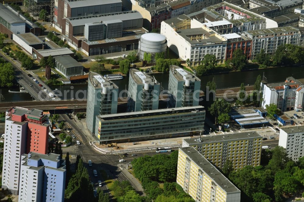 Aerial photograph Berlin - Office building - Ensemble Trias on Holzmarktstrasse in the district Mitte in Berlin, Germany