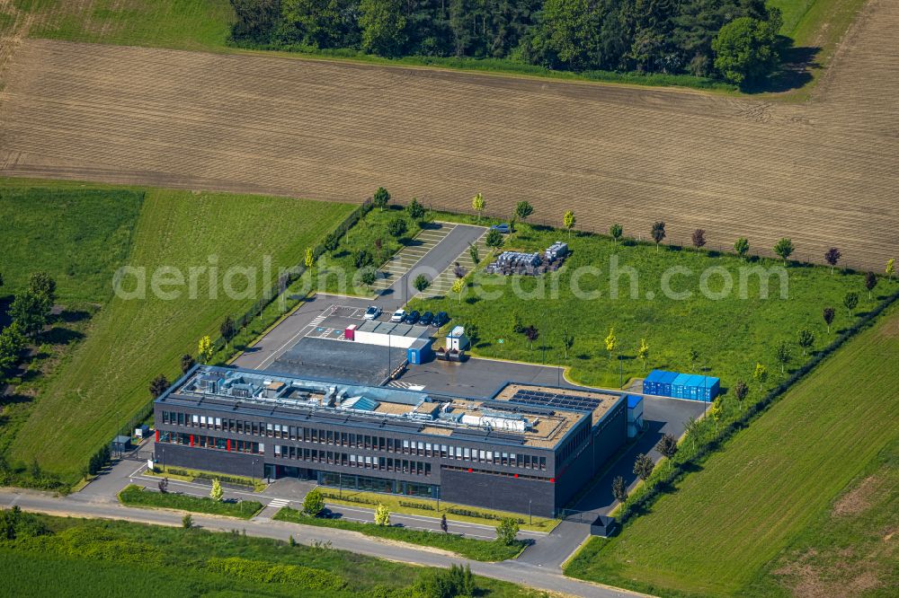 Dortmund from the bird's eye view: Office and commercial building Ernst-Abbe-Strasse - Brennaborstrasse in the district Luetgendortmund in Dortmund in the state North Rhine-Westphalia, Germany