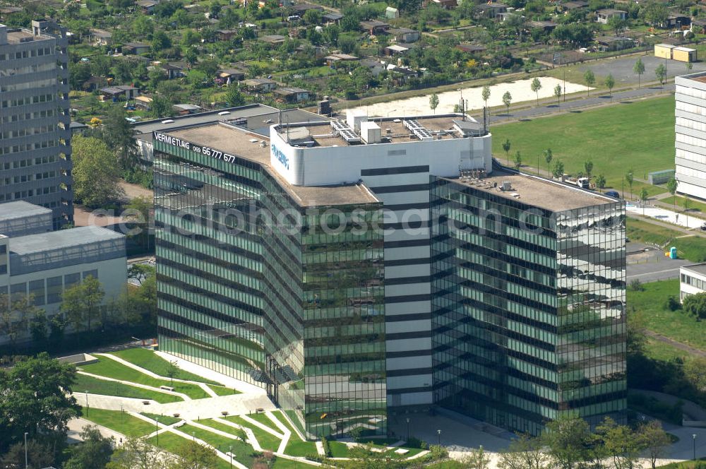 Aerial image Frankfurt am Main - Blick auf das Eurohaus , einem modernen Büro- und Geschäftshaus in Frankfurt Niederrad. View of the Euro house, a modern office building in Frankfurt City.