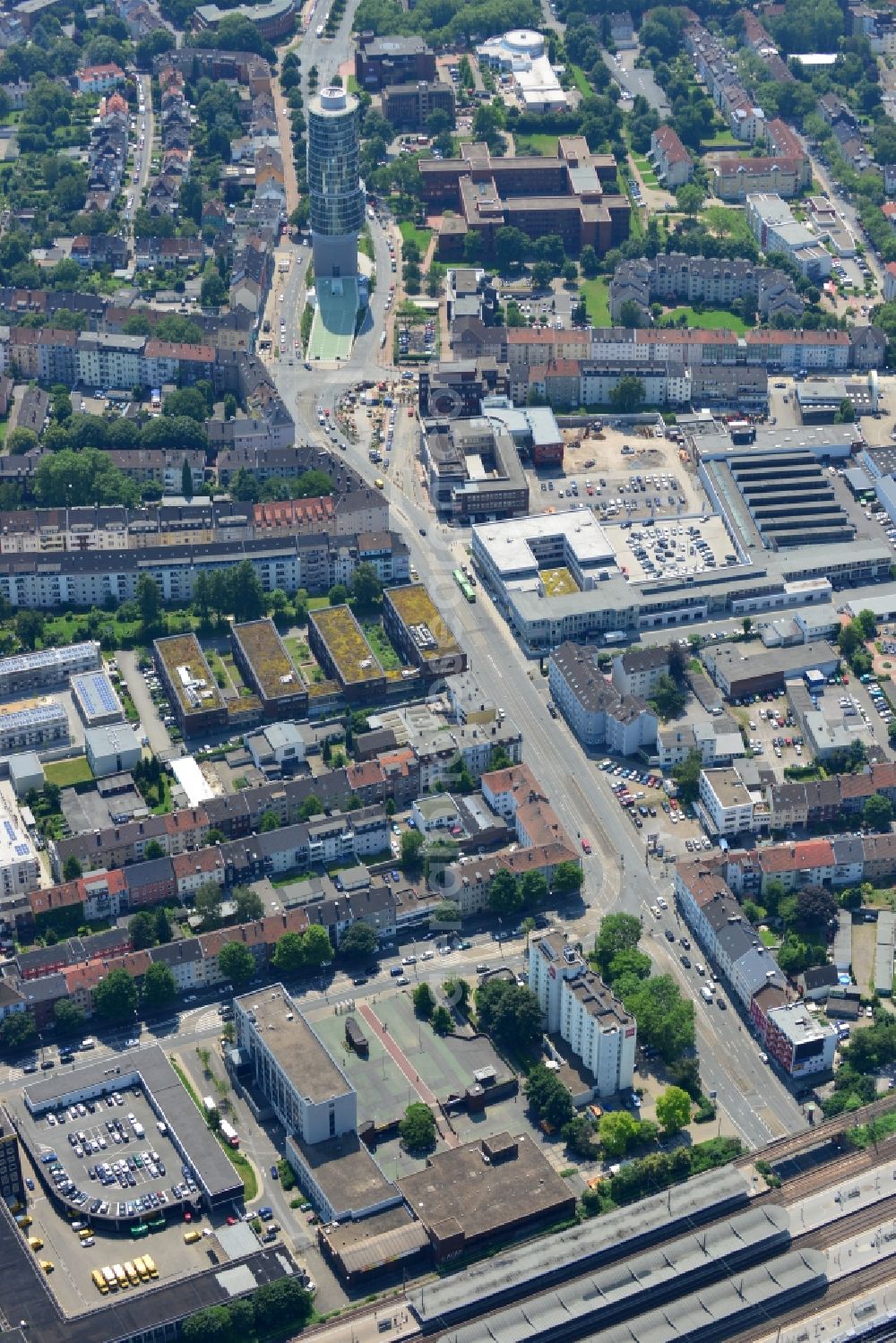 Aerial photograph Bochum - Office and retail building at the Ferdinandstraße on Buddeberg place in Bochum in North Rhine-Westphalia