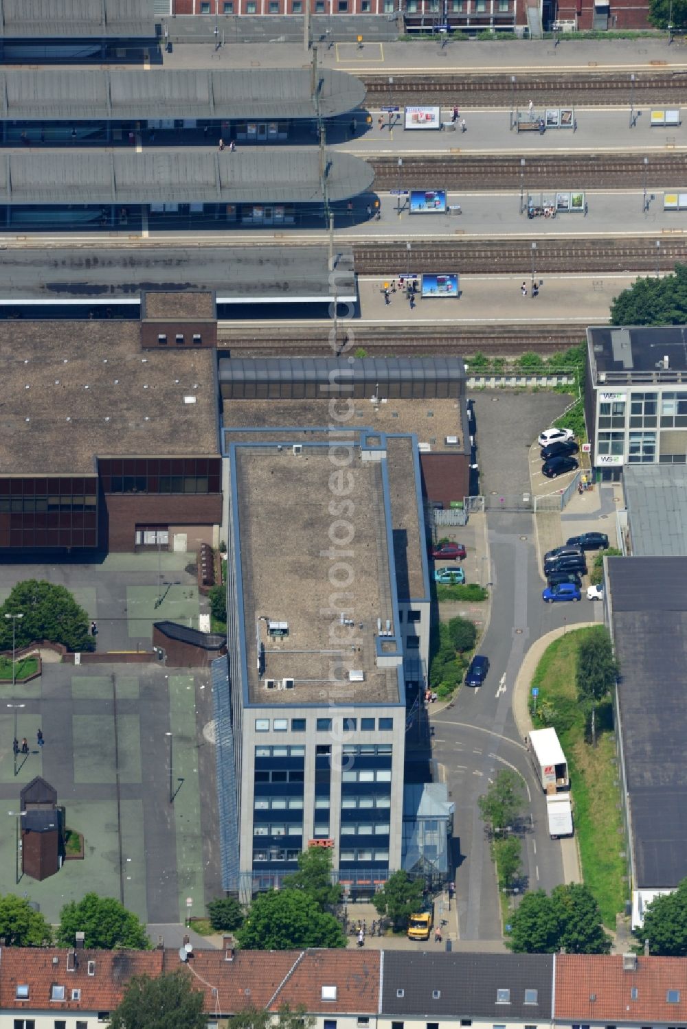 Aerial image Bochum - Office and retail building at the Ferdinandstraße on Buddeberg place in Bochum in North Rhine-Westphalia