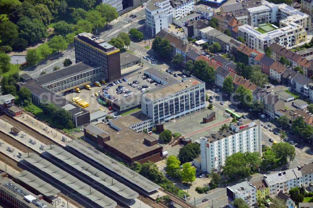 Aerial photograph Bochum - Office and retail building at the Ferdinandstraße on Buddeberg place in Bochum in North Rhine-Westphalia