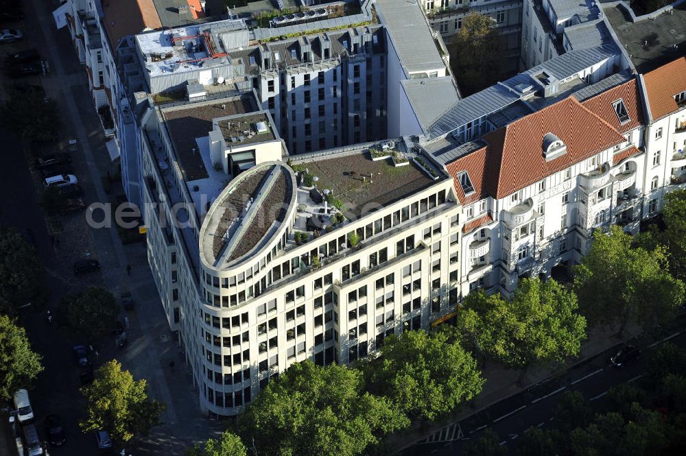 Berlin from the bird's eye view: Blick auf das Büro- und Geschäftshaus Ku´damm 38/39 am Kurfürstendamm in Charlottenburg. Ein Projekt der city.bauten mbH.