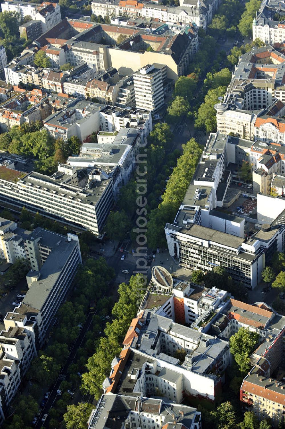 Berlin from above - Blick auf das Büro- und Geschäftshaus Ku´damm 38/39 am Kurfürstendamm in Charlottenburg. Ein Projekt der city.bauten mbH.