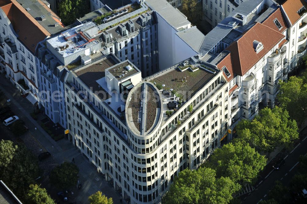 Berlin from the bird's eye view: Blick auf das Büro- und Geschäftshaus Ku´damm 38/39 am Kurfürstendamm in Charlottenburg. Ein Projekt der city.bauten mbH.