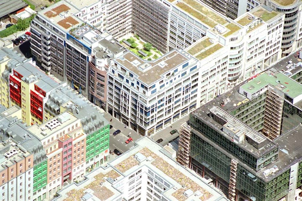 Aerial photograph Berlin - Büro- und Geschäftshaus Markgrafenstraße 22 in Berlin- Mitte. Ein Objekt der Madra Immobilien Marketing GmbH. madra Immobilien Marketing GmbH (030) 203529-0 Zimmerstr. 56, 10117 Berlin