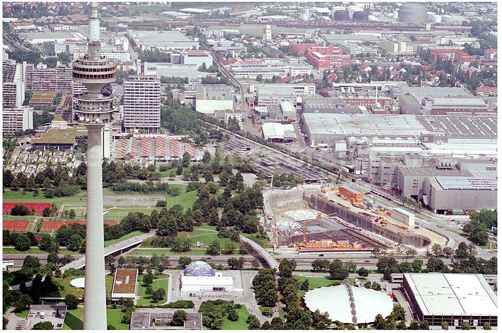 Aerial photograph München - 25.07.2004 Blick auf Büro-und Geschäftshaus in München am Olympiapark Wiemer & Trachte, Märkische Str. 249, 44141 Dortmund Deutschland Tel.: +49 (0)231 / 4104-0, Fax: +49 (0)231 / 4104-348 E-Mail: infowiemer-trachte.de