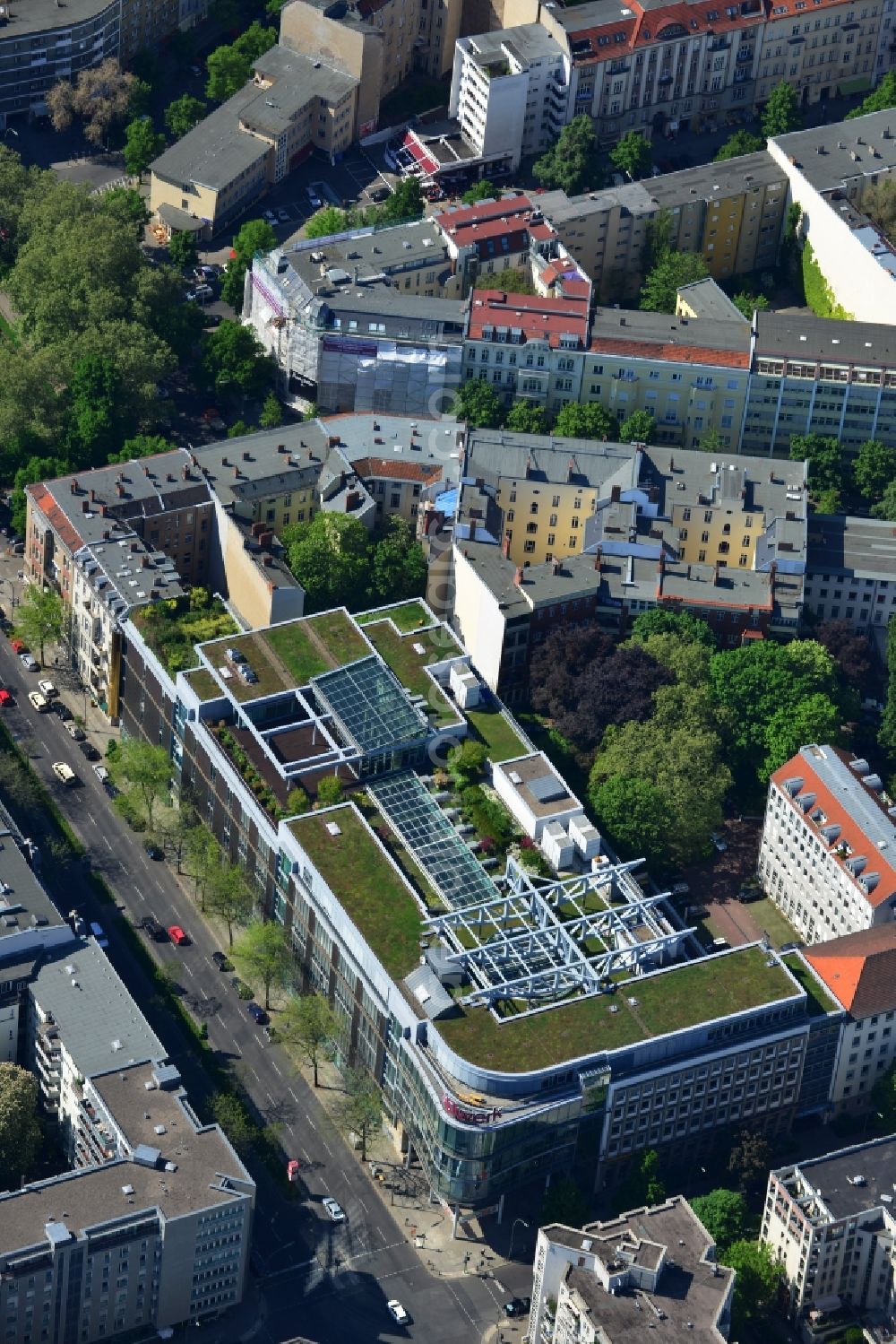 Aerial image Berlin - Office and retail building at the Kantstrasse corner Uhland Strasse in Berlin - Charlottenburg