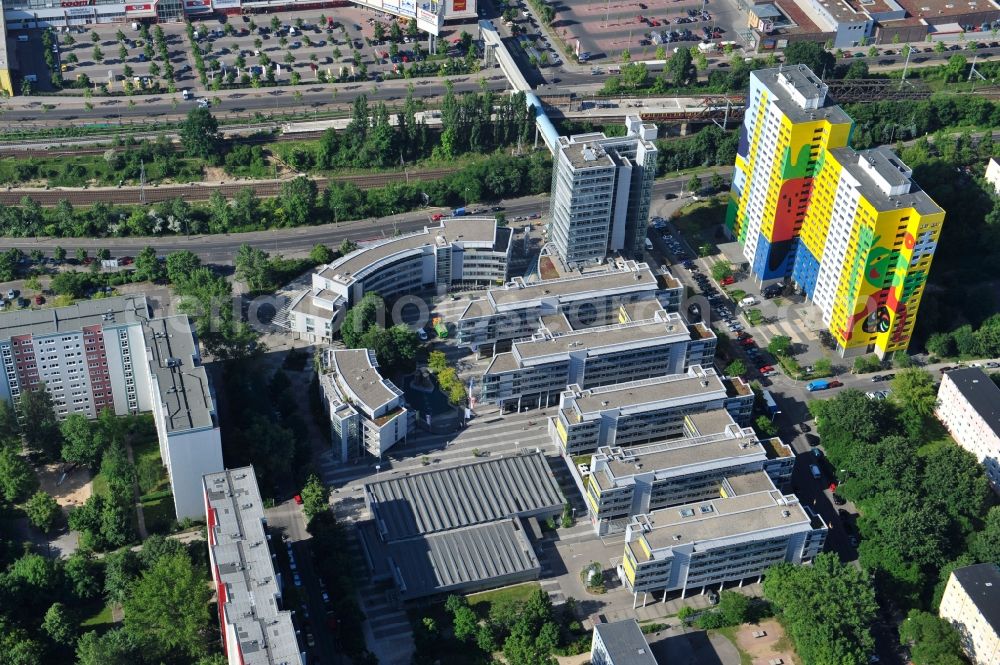 Berlin from the bird's eye view: Office and commercial building brain area Storkower arc of Jost Hurler investment and management company GmbH in Storkower Strasse in Berlin