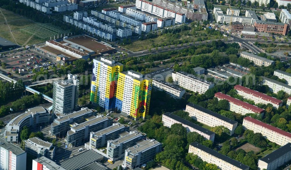 Berlin Friedrichshain from above - Office and commercial building brain area Storkower arc of Jost Hurler investment and management company GmbH in Storkower Strasse in Berlin