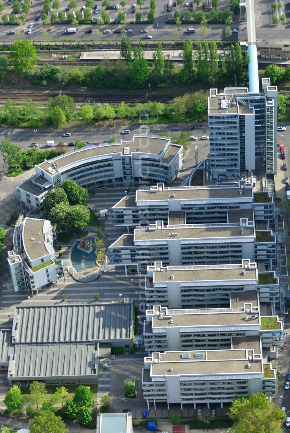 Aerial image Berlin - Office and commercial building brain area Storkower arc of Jost Hurler investment and management company GmbH in Storkower Strasse in Berlin