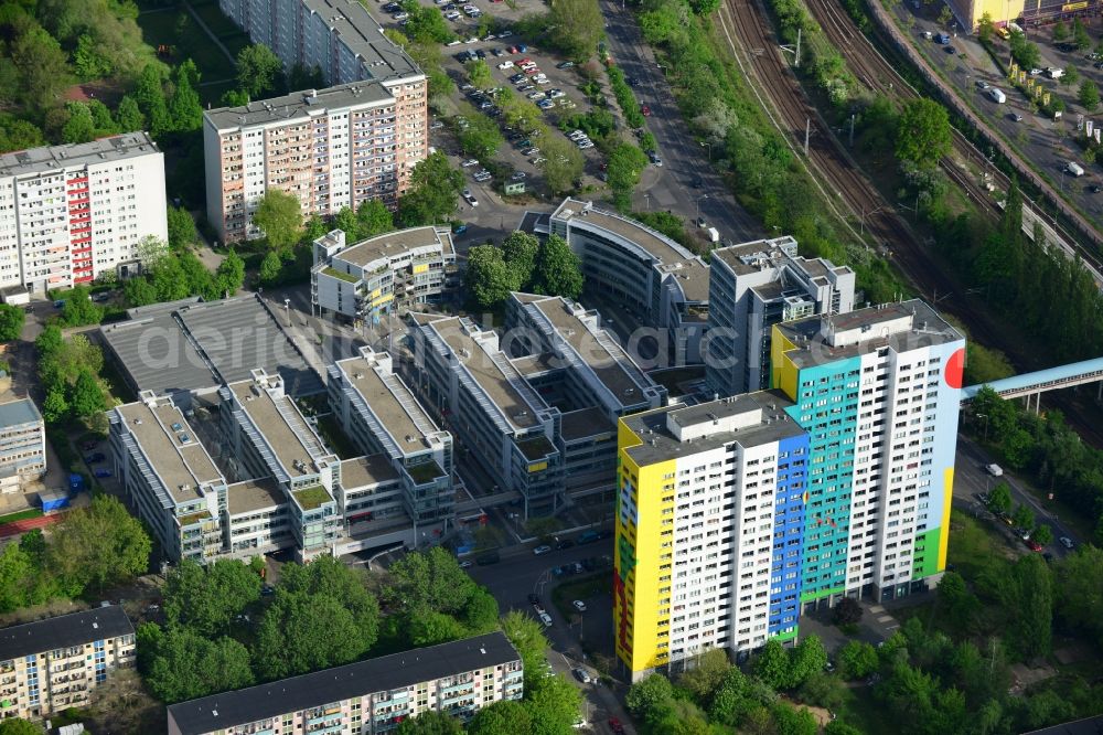 Berlin from the bird's eye view: Office and commercial building brain area Storkower arc of Jost Hurler investment and management company GmbH in Storkower Strasse in Berlin